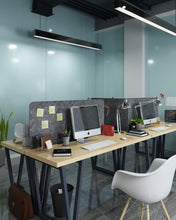 Laden Sie das Bild in den Galerie-Viewer, Akustik Trennwand aus Filz mit stabiler Klemme aus pulverbeschichtetem Metall