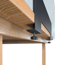 Laden Sie das Bild in den Galerie-Viewer, Trennwand / Spuckschutz PLEXIGLAS klar mit Tischklemme - Caretec Germany - Plexi, Trennwände