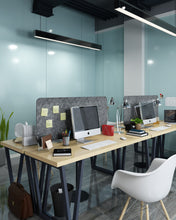 Laden Sie das Bild in den Galerie-Viewer, Akustik Trennwand für Schreibtische aus Filz mit stabilem Standfuß