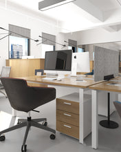 Laden Sie das Bild in den Galerie-Viewer, Akustik Trennwand für Schreibtische aus Filz mit stabilem Standfuß